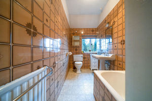 Photo 6- click for photo gallery